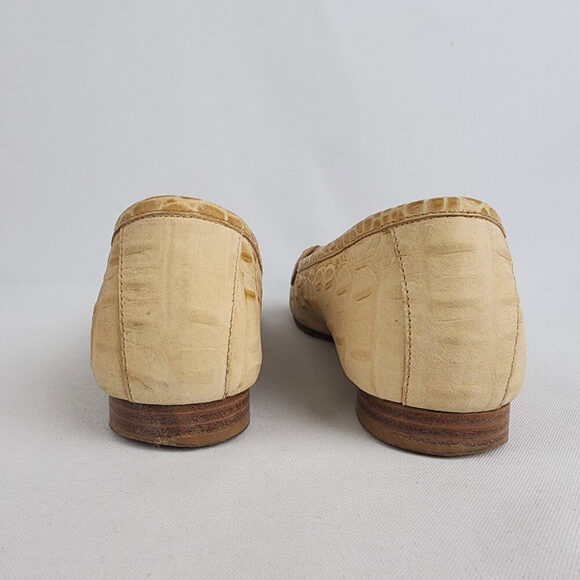 Stuart Weitzman Croc Cream Leather Tortoise Buckle Loafers Size 6.5 - Picture 4 of 9